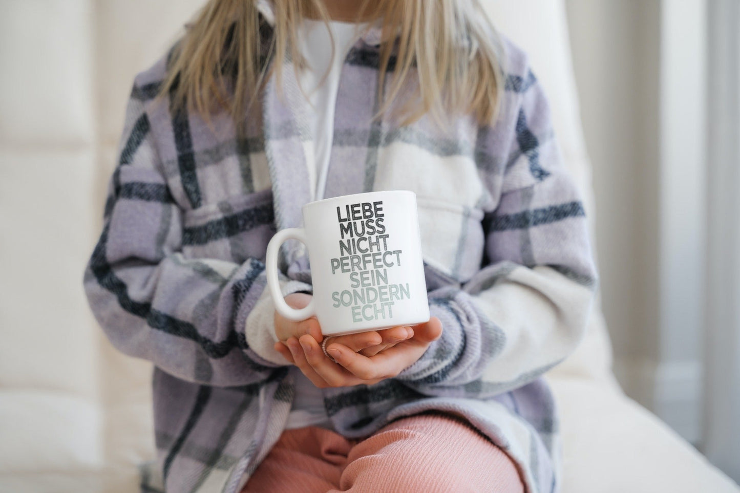 Tasse mit Spruch Positive Perspektiven: "Liebe muss nicht Perfect sein sondern echt" Kaffee Büro