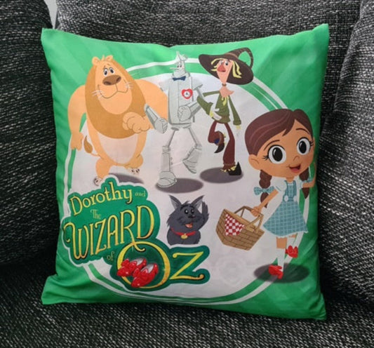 Dorothy and the Wizard of Oz Pillow Case: Fairytale - 40cm x 40cm