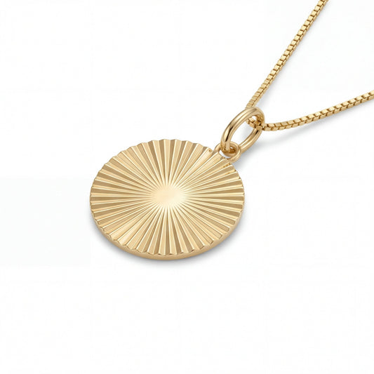 Boxa necklace with Liora pendant